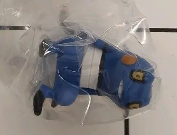 앉아있는 포켓몬 삐딱구리
