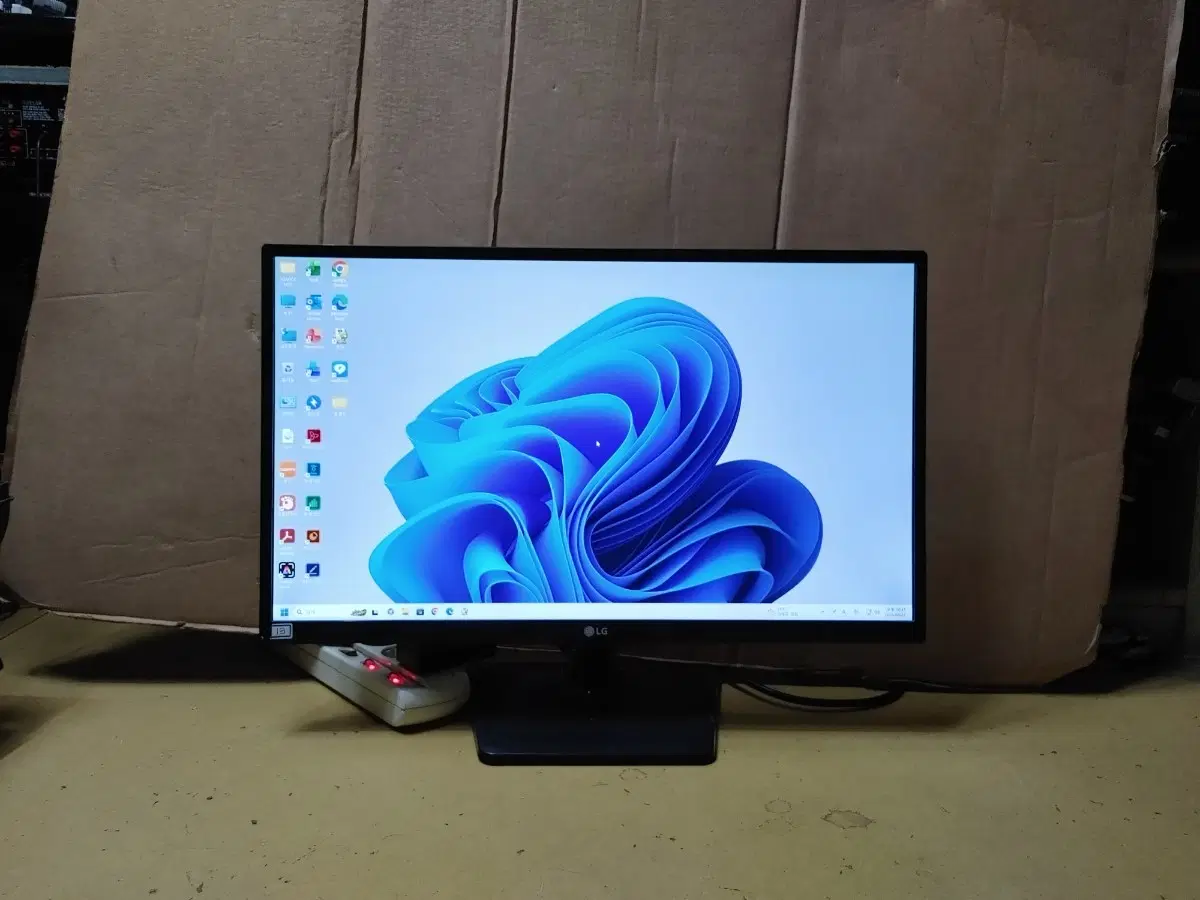 (13) LG 24인치 LED 컴퓨터 모니터 HDMI 지원 (동일 사이즈 50대 보유중