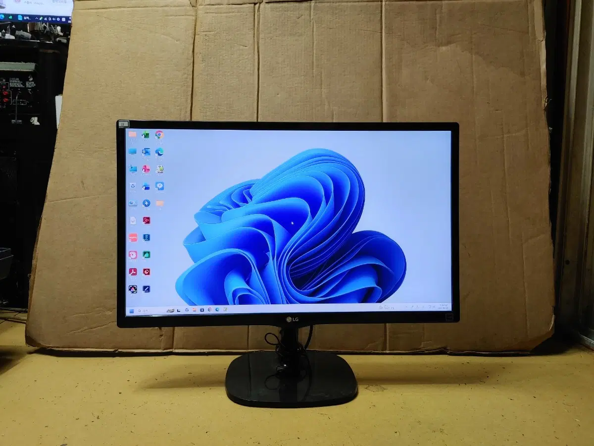 (11) LG 24인치 LED 컴퓨터 모니터 HDMI 지원 (동일 사이즈 50대 보유중