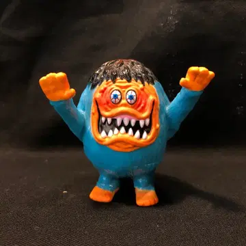 MEDICOMTOY VAG 시리즈 15 SHELTERBANK VONGO 오렌지 블루