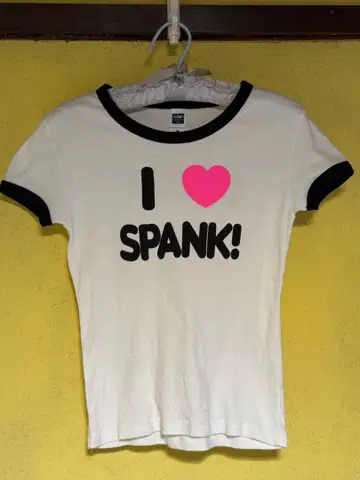 spank! 오리지널 T셔츠