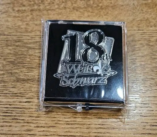 카드 게임 페스티벌 2026 특전 바이스 슈발츠 18주년 기념 핀 뱃지 새제품