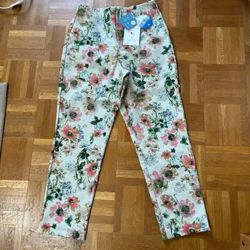 와코루 칼슨 꽃무늬 크롭 팬츠 M