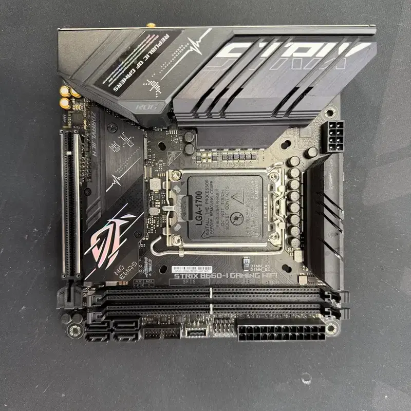 ROG STRIX B660-I
