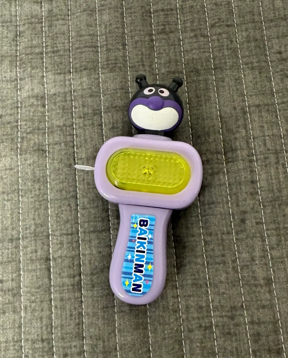 호빵맨 세균맨 마이크 불빛 가챠 장난감