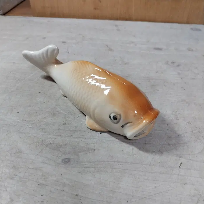 1960 일본 빈티지 도자기 잉어 장식품