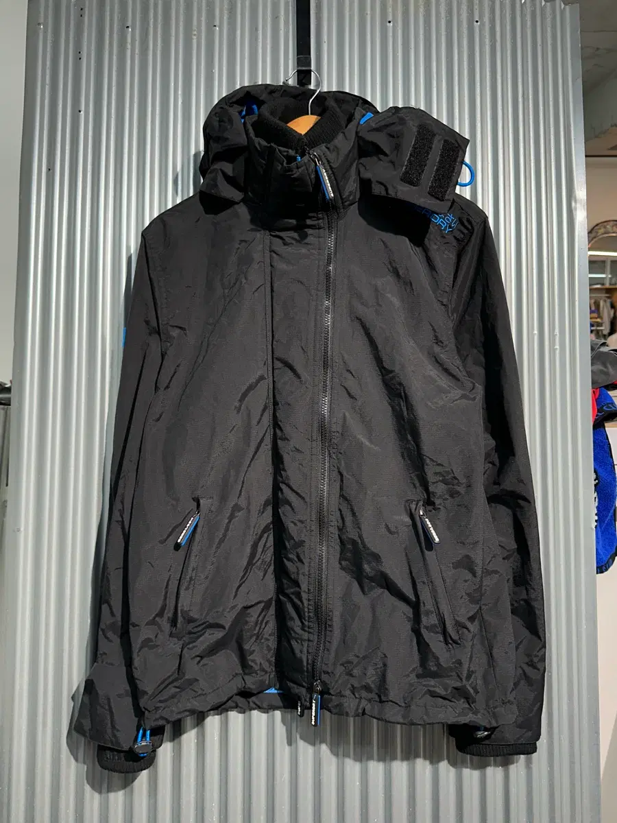 [105] 정품 슈퍼드라이(Superdry) 윈드치터 3중지퍼 후드 바람막이 자켓 (M)
