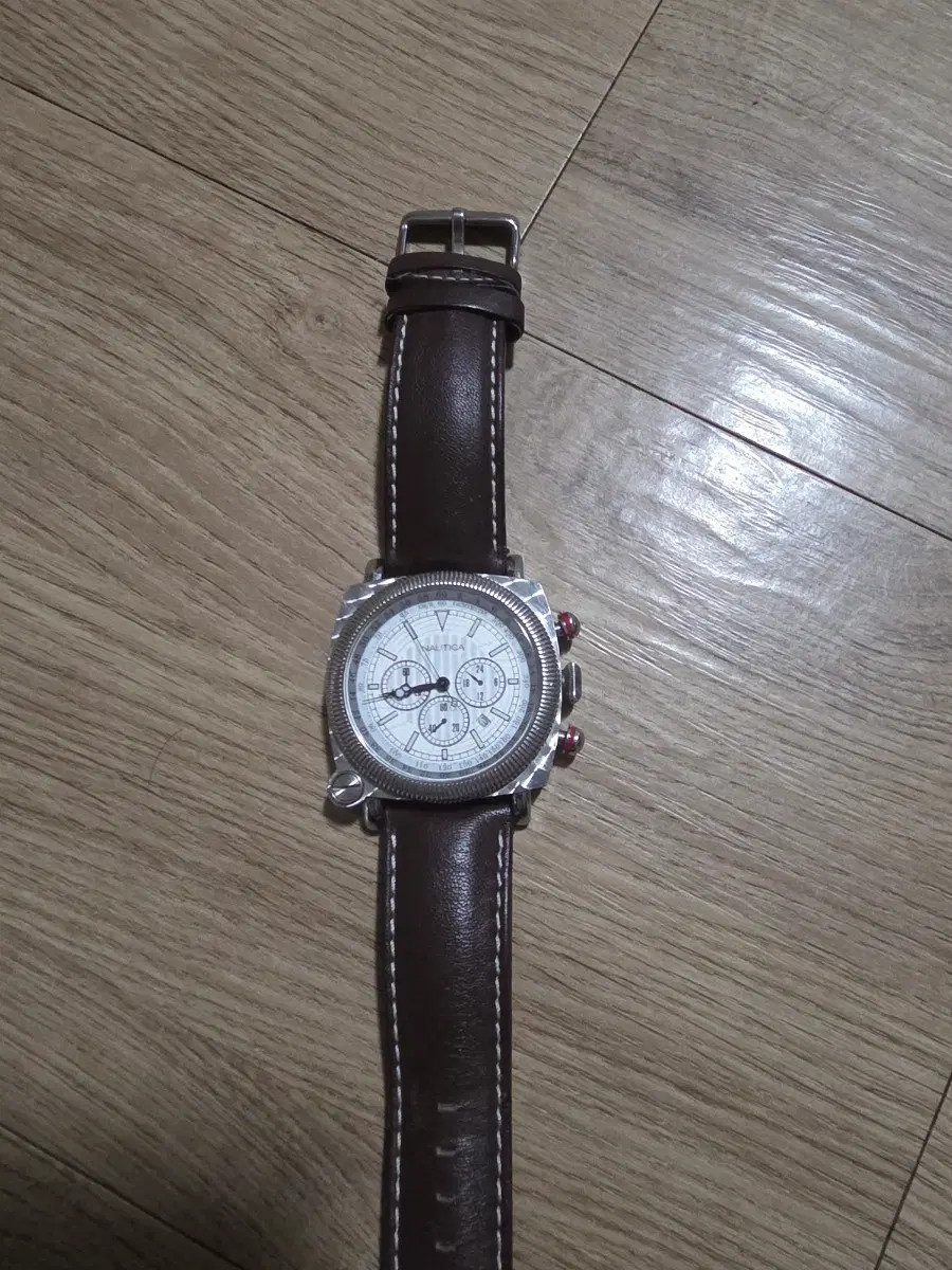 노티카 남성 가죽 시계