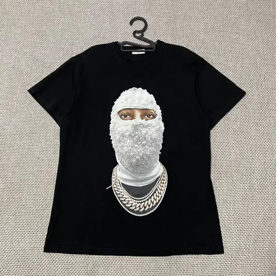 M 이놈어닛 라운드 반팔티 'B.8270