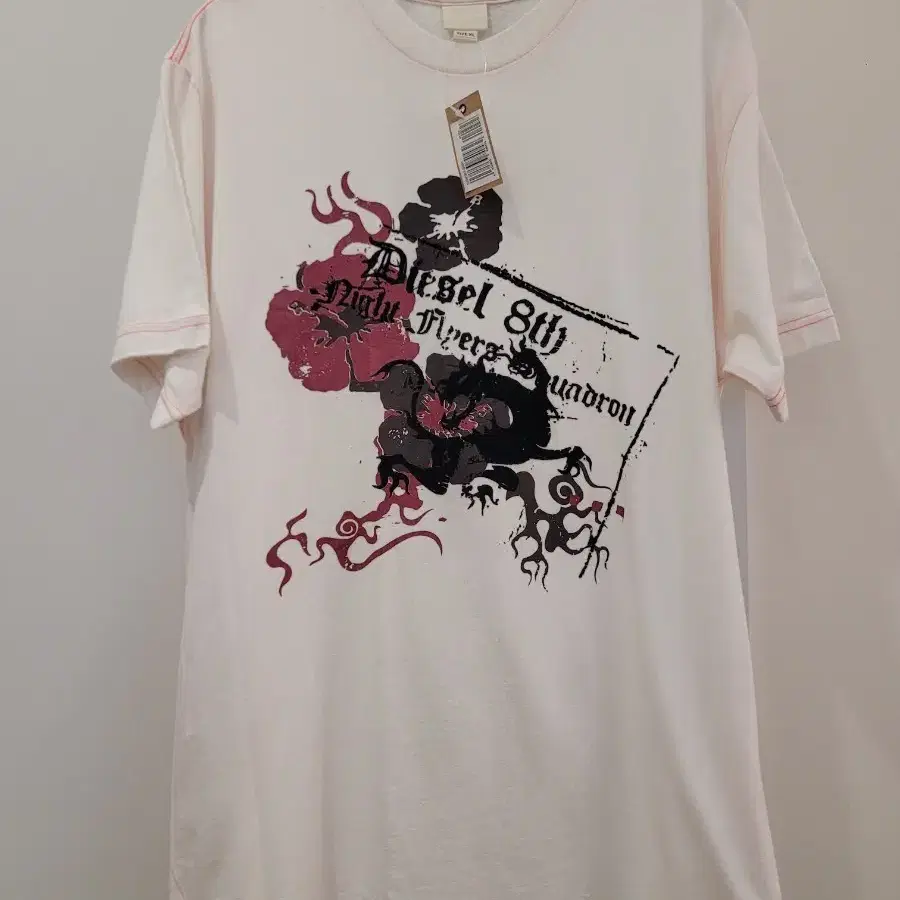 디젤 DIESEL Y2K 8th Night Flyers 티셔츠 XL사이즈 택달린새제품