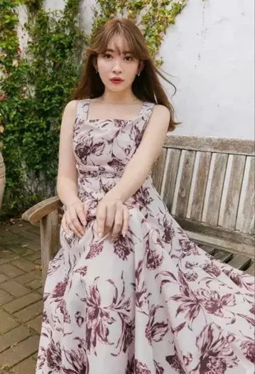 Her lip to 달리아 꽃무늬 롱 원피스