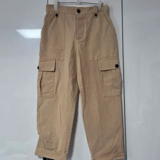쟈딕 앤 볼테르 베이지 카고 반바지