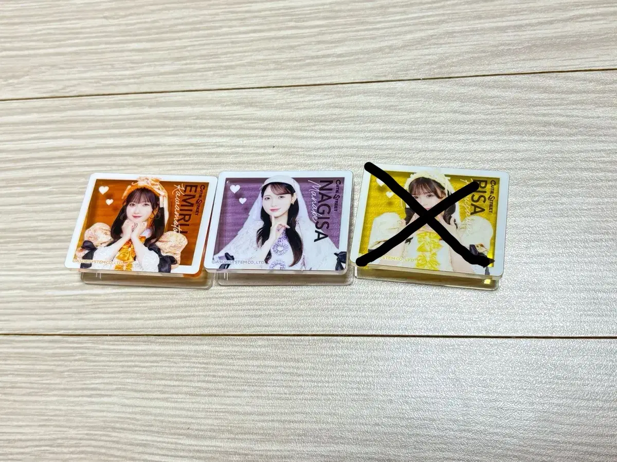큐티스트리트 에미루 나기사 리사 굿즈