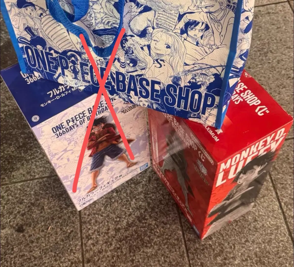 원피스 베이스샵 루피 45cm 피규어 흑백