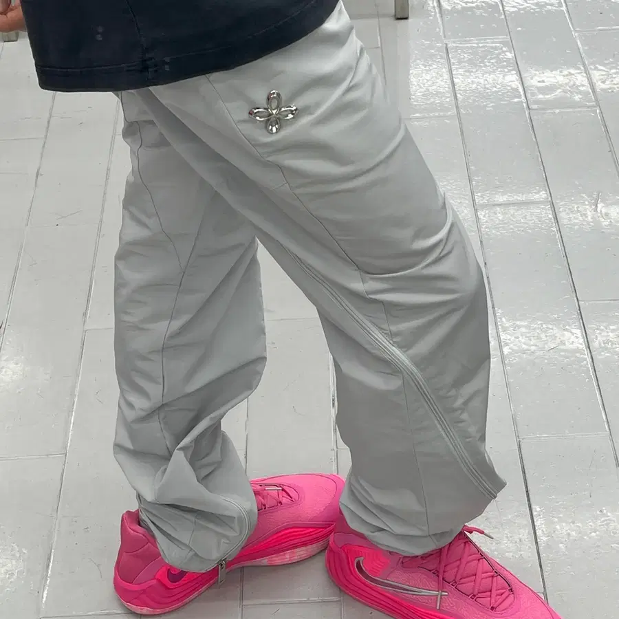 (M) 써저리 나일론 테크니컬 팬츠 그레이