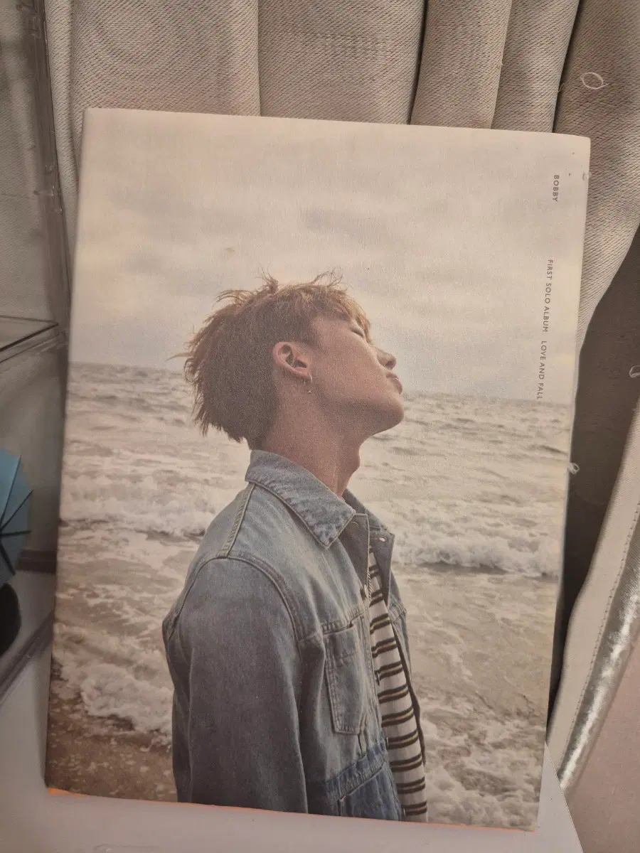 BOBBY 솔로 앨범 판매합니다.