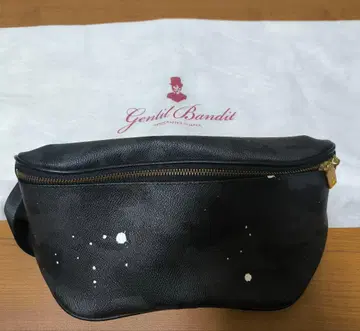 Gentil Bandit 바디백 블랙 카모플라주