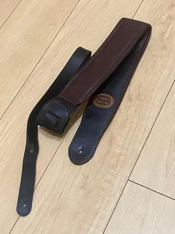 Steph (스테프) 천연 가죽 기타 스트랩 캐나다제 가죽