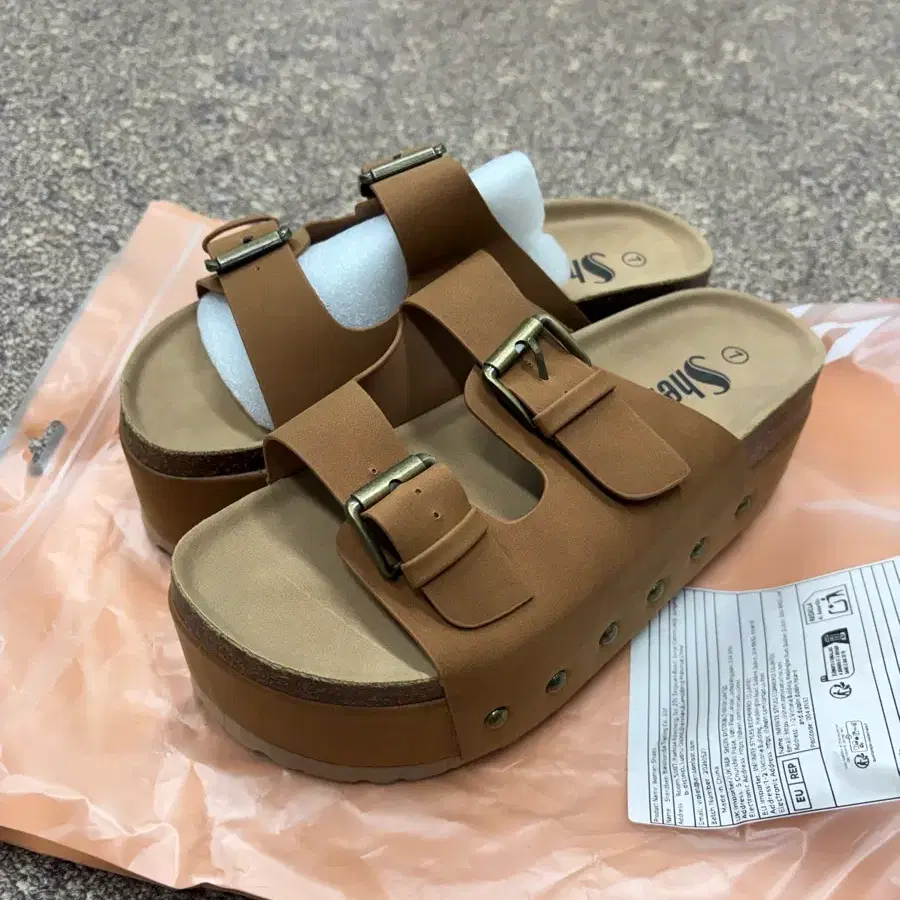 새상품) 여성 키높이 샌들 슬리퍼