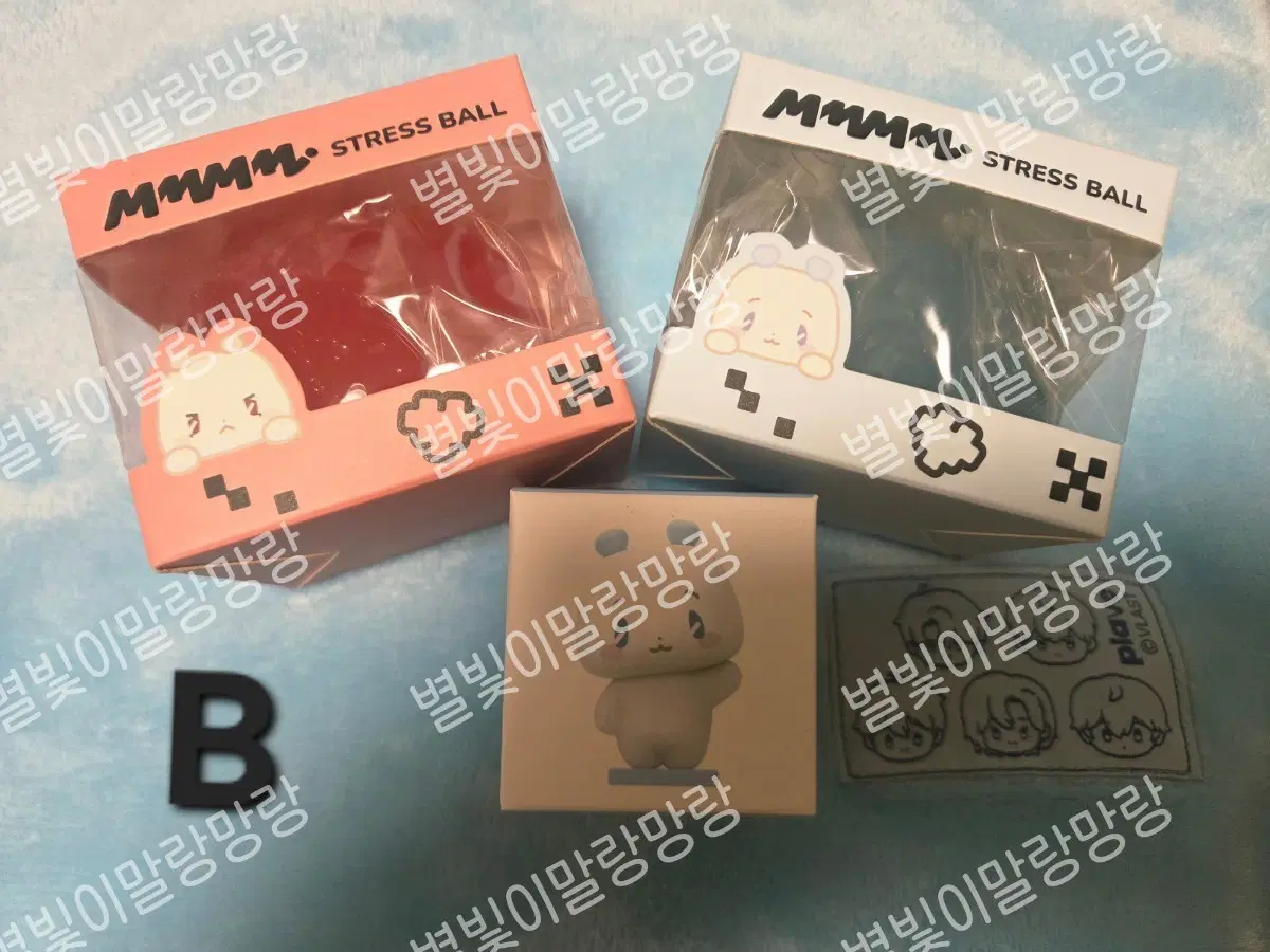 플레이브 Plavemmmm 스트레스볼 몌무 와 므모, 모니터 피규어 몌무