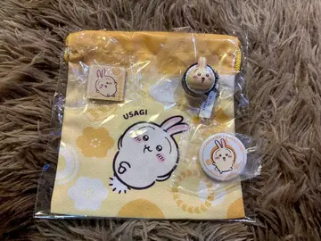 치이카와 쿠라스시 토끼 복조리 피규어 캔뱃지 세트