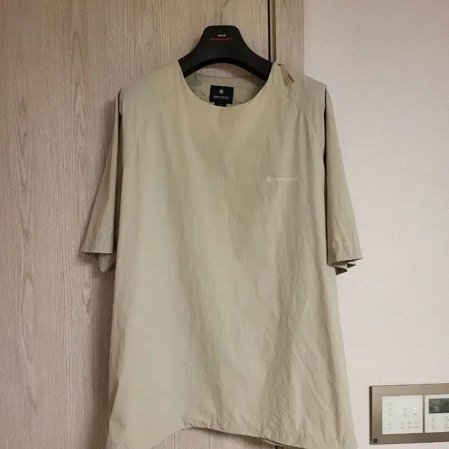 새상품급 스노우피크 레터링 레글런 우븐 반팔 티셔츠 오버핏 xl 105
