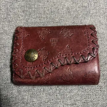 ANNA SUI 버터플라이 엠보 가죽 접이식 지갑 브라운