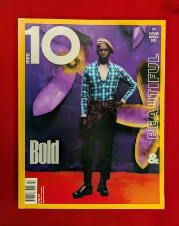 10 Men Magazine 54 AUTUMN/WINTER 2021 | BOLD & BEAUTIFUL