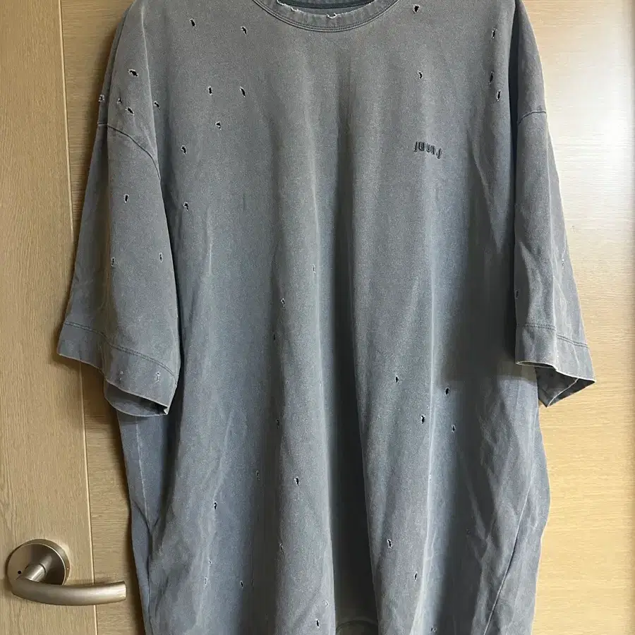[L]준지 24FW 디스트로이드 워싱 숏슬리브