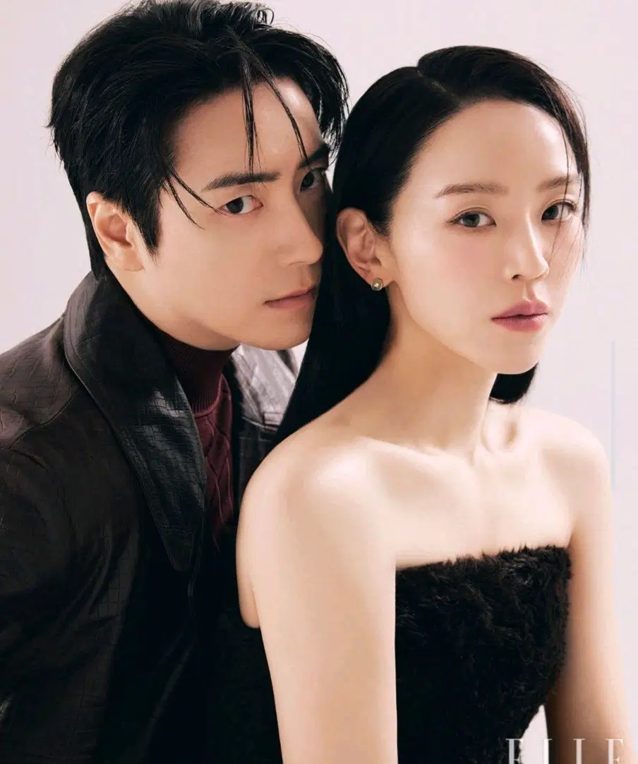 <레이디두아>이준혁님과 신혜선님 커플화보가 실린 엘르 잡지 양도해요
