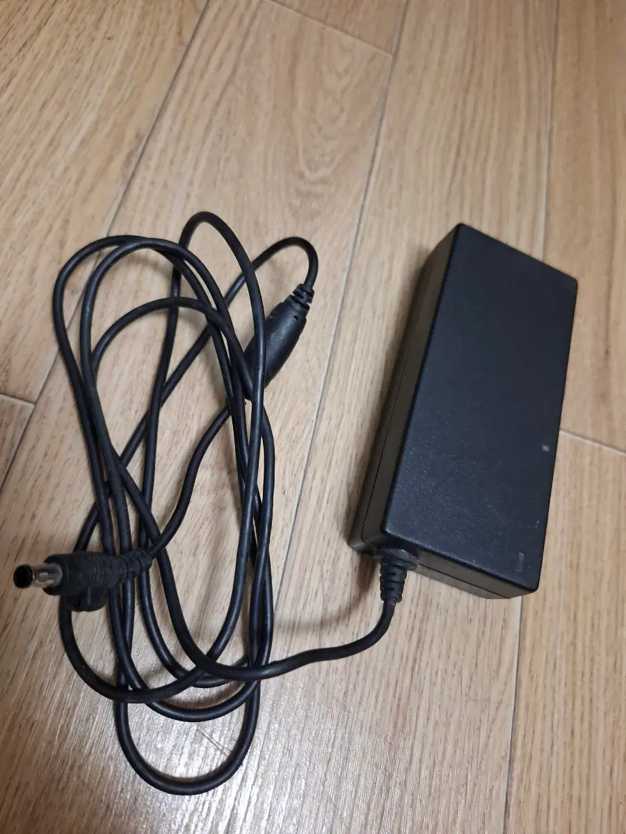 삼성 정품 노트북 TV 모니터 아답터 19V 4.74A
