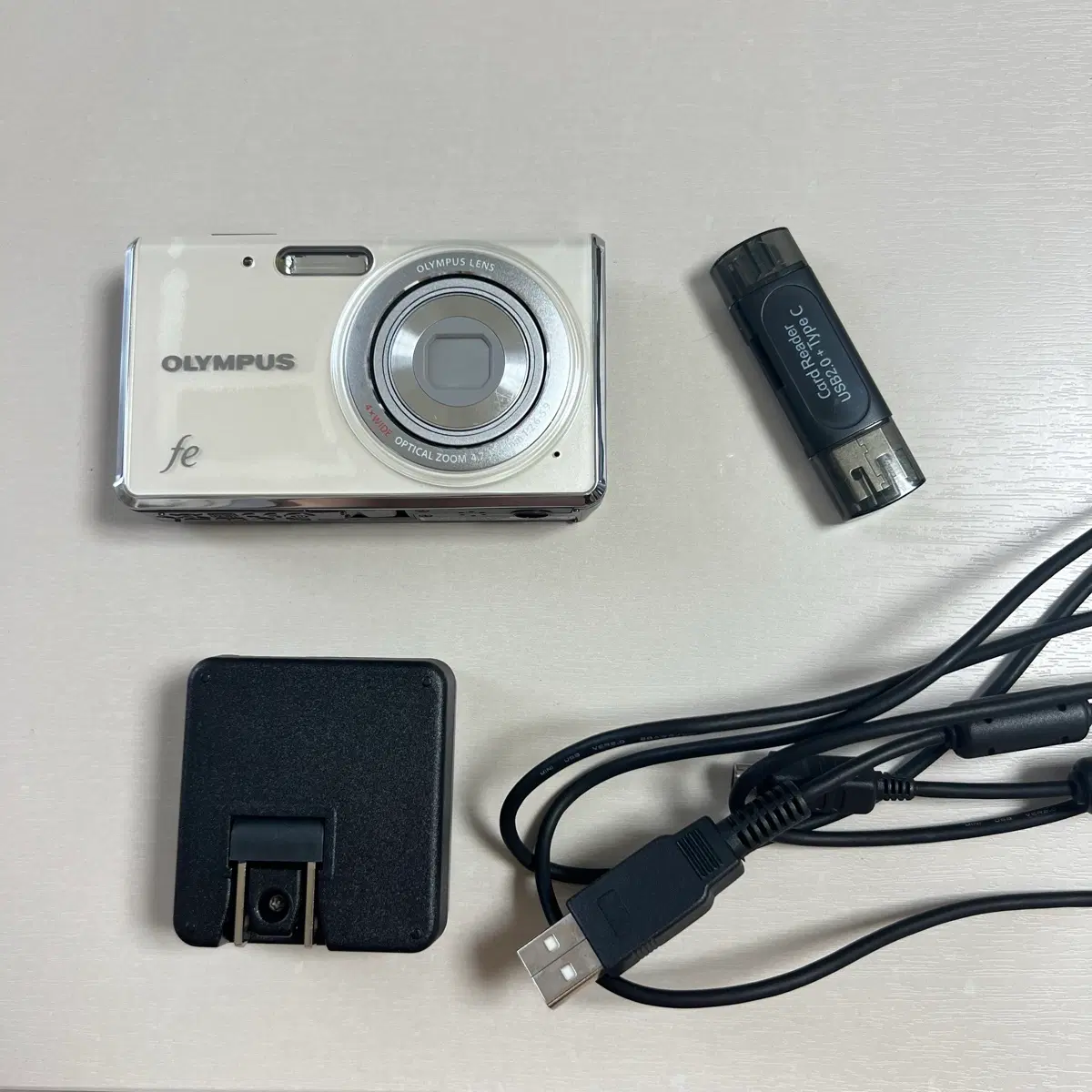 올림푸스 FE-4020 화이트 (작례 O)