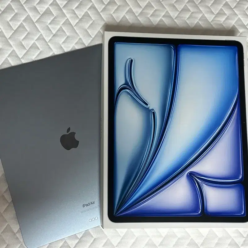급해여!! Apple 정품 2024 아이패드 에어 13 M2칩 와이파이 모델/ 128기가