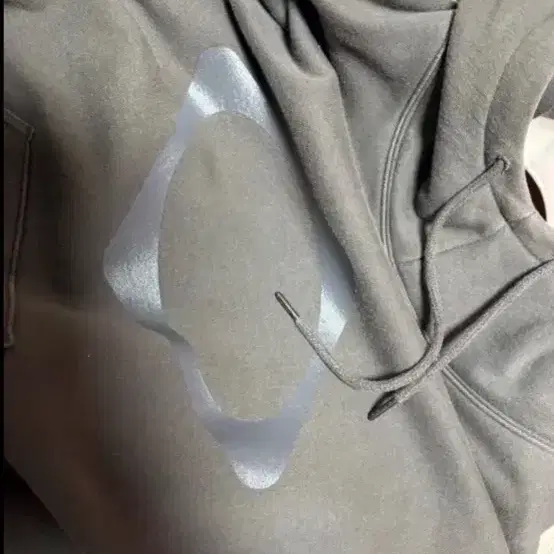 미스치프 롬버스 챠콜 후드티