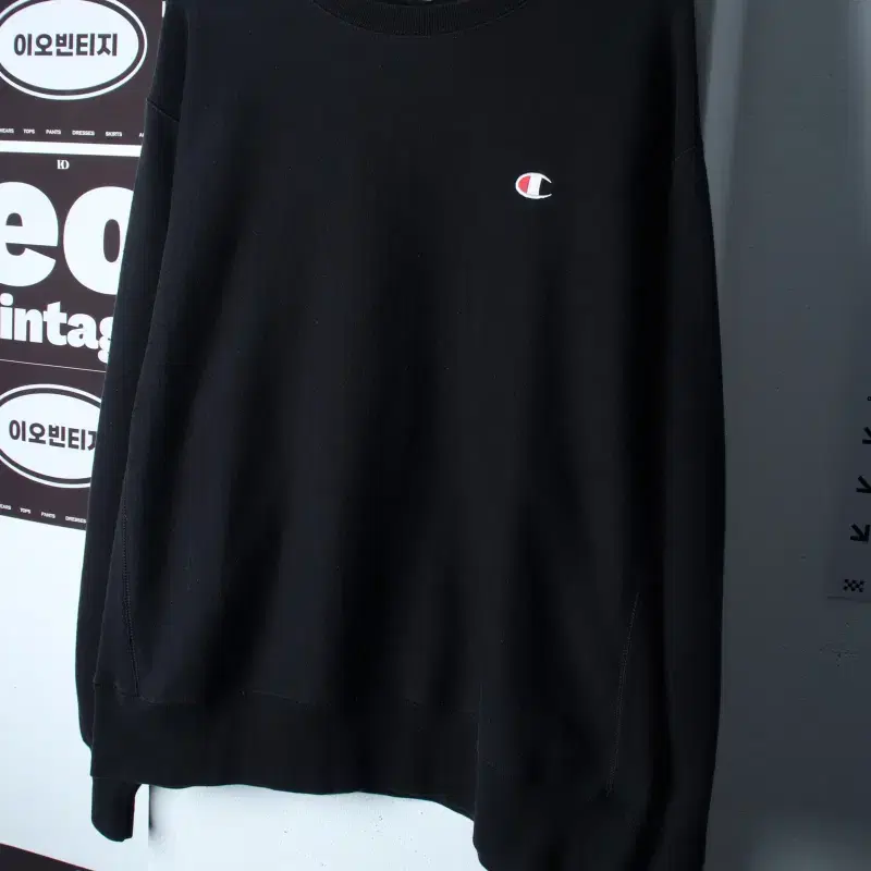 (3XL) 챔피온 맨투맨 티셔츠 리버스위브 스몰로고 기모 블랙-H37405
