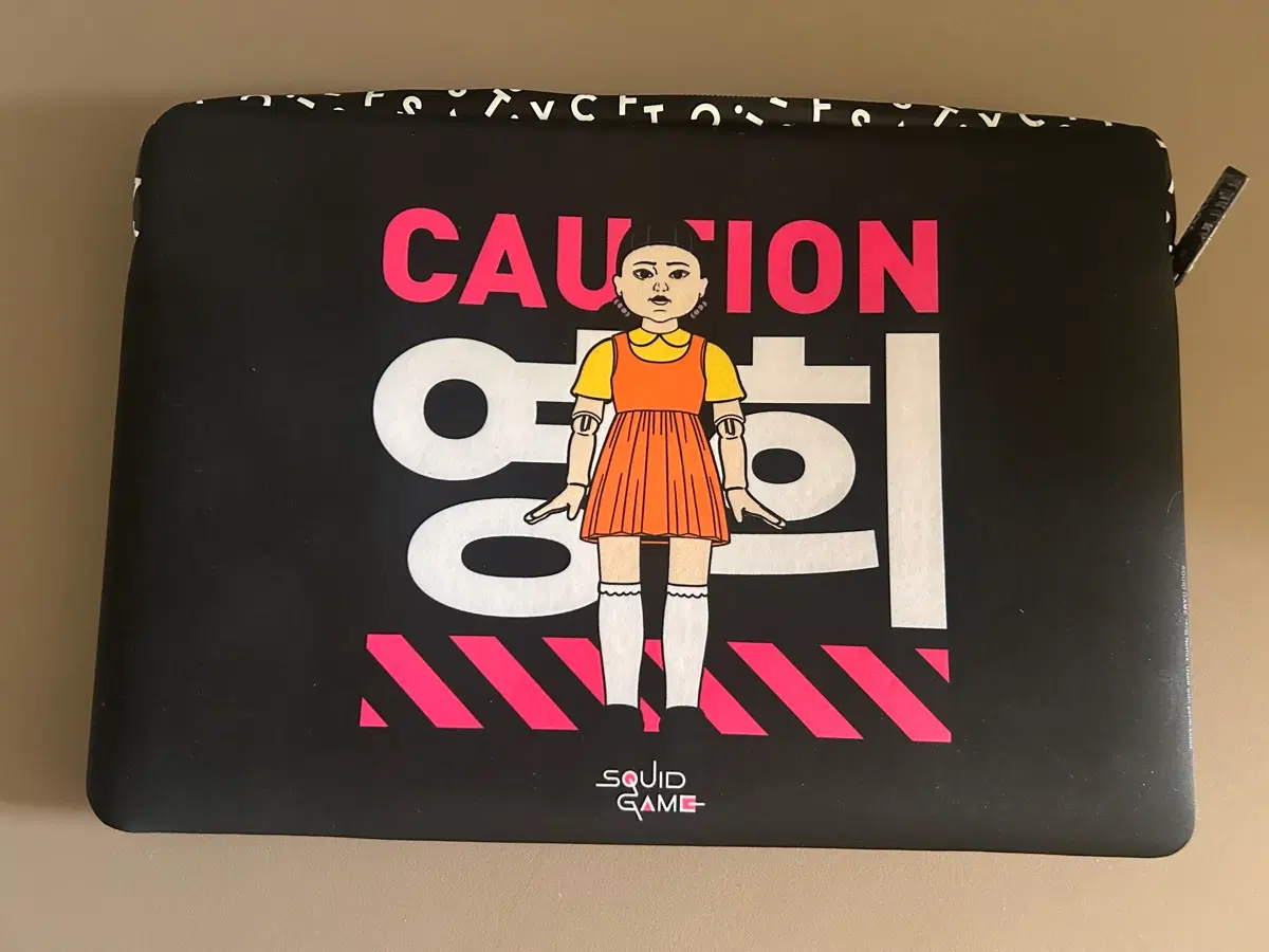 케이스티파이 정품 오징어게임 영희 노트북 맥북 파우치 케이스