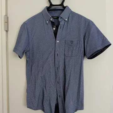 [ 거의 새상품 ] BLACK LABEL CRESTBRIDGE 반팔 셔츠 L