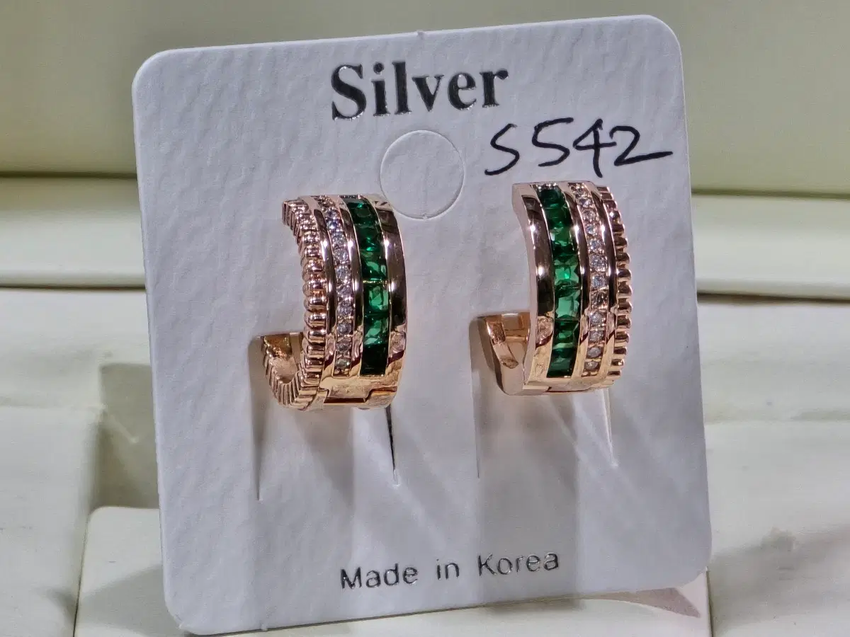 원터치 S542 로즈골드 에메랄드 큐빅 귀걸이