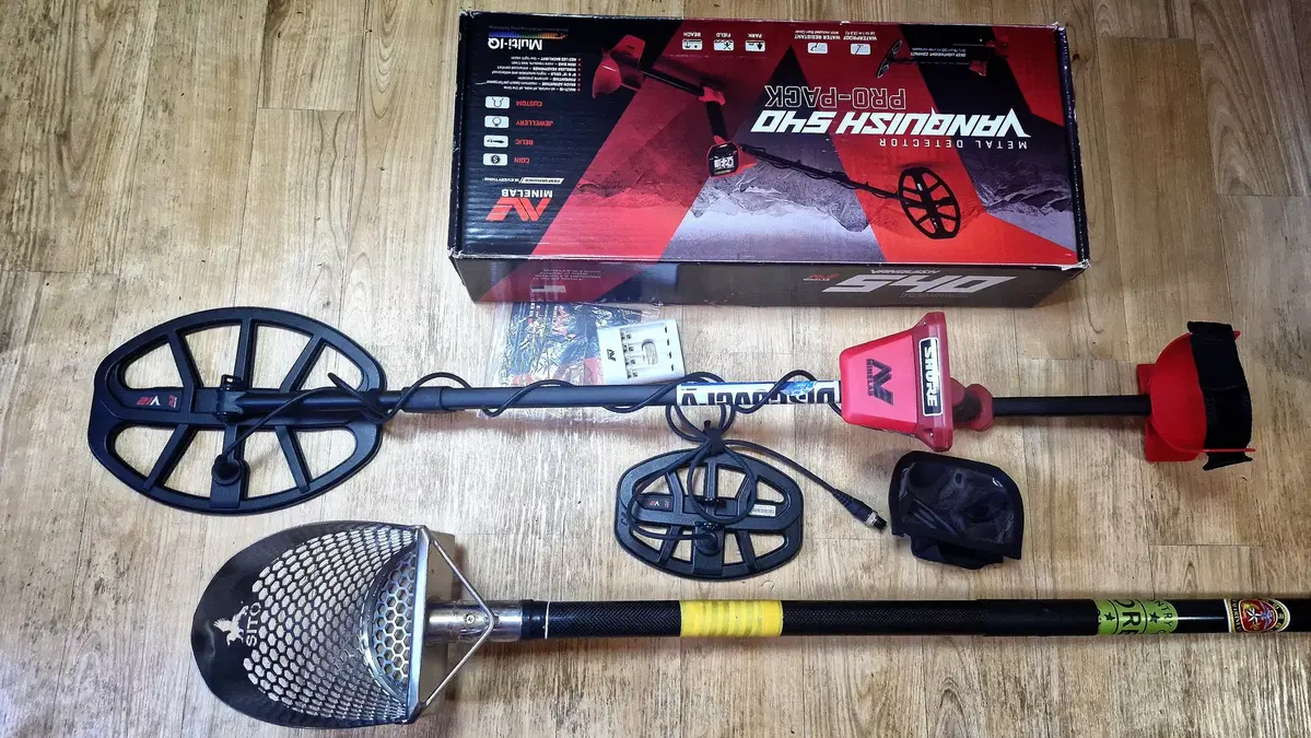 마인랩 벤퀴시 540 프로팩(Minelab VANQUISH 540)+폴란드산 시토스쿱(SITO Scoop)+풀카본봉 일괄 팝니다.(화물택배비 포함)