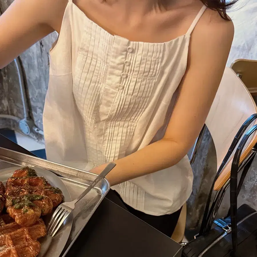 안나디바 (새상품) 핀턱나시