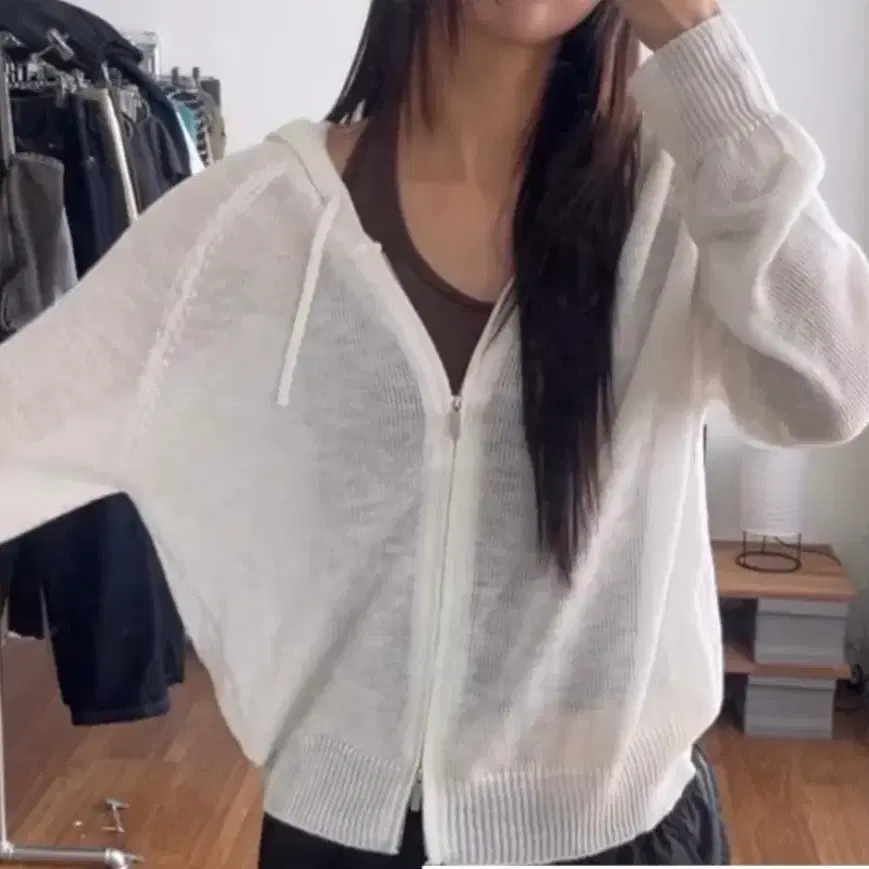 시오아 마켓 러프 니트 후드집업 블랙