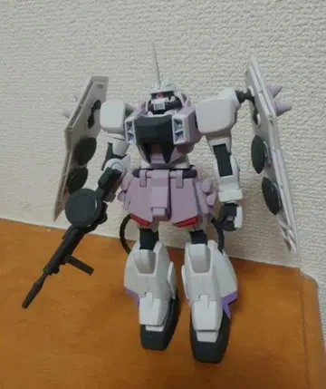 건담 프라모델 1/144 HG 블레이즈 자쿠 팬텀 도색 완성품 동시 300엔 할인