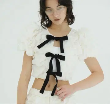 CLANE W FACE CLOUD PUFF SLEEVE TOPS