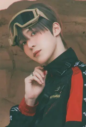 ATEEZ 랜덤 트레이딩 카드 YUNHO ANITEEZ IN TREASURE 1/5