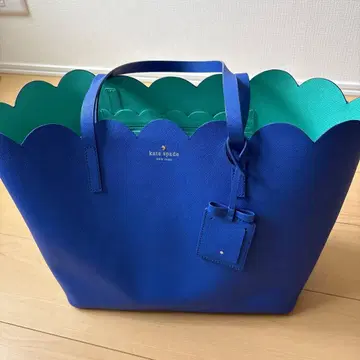 케이트 스페이드 뉴욕 토트백 스캘럽