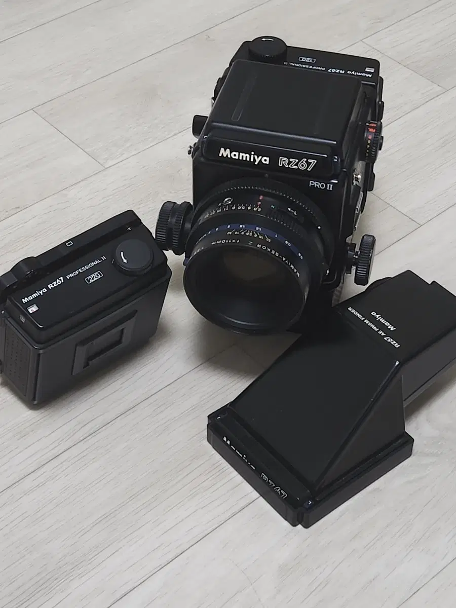 마미야 RZ67 Pro II + 110mm + AE 파인더 + 와인더 + 120&220백