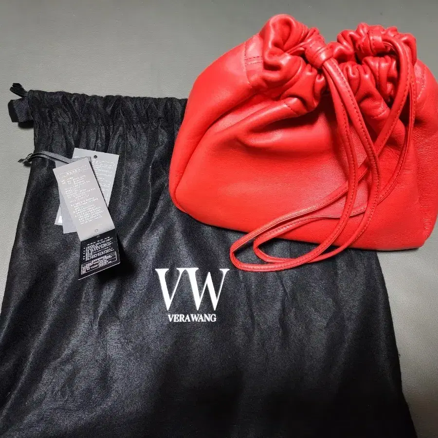 베라왕 VERA WANG 램스킨 깃털백 레드