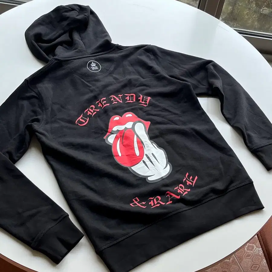 Trendy & Rare 후디 (made in belgium) 새제품