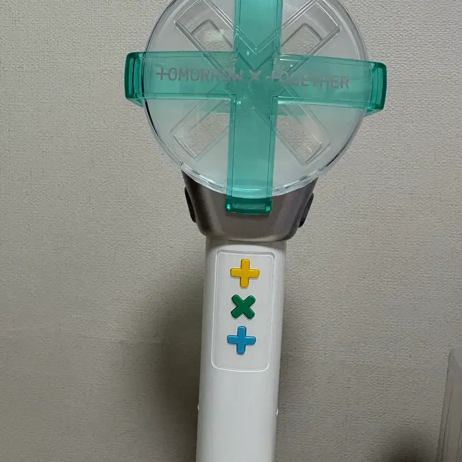 투모로우바이투게더 공식 응원봉 버전 1