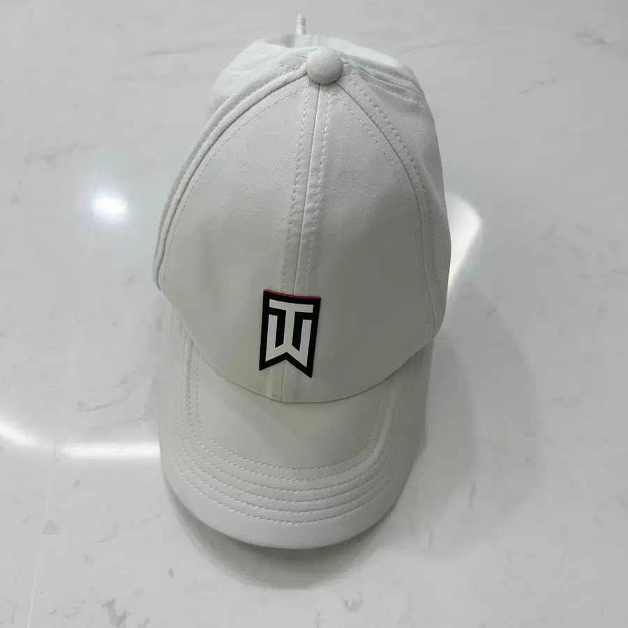 나이키 드라이핏 타이거 우즈 레거시 91 골프 캡 화이트